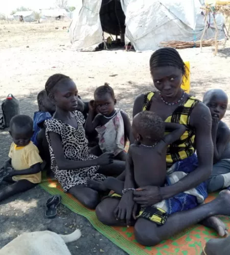 A women with her children in South Sudan